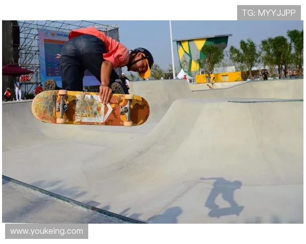 西安滑板队勇闯极限运动世界杯的奋斗与荣耀之路 西安滑板队勇闯极限运动世界杯的奋斗与荣耀之路