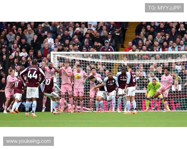 伯明翰与西布朗激战成平局比赛结果分析与精彩瞬间回顾