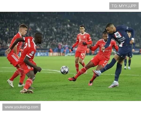 巴黎与拜仁激战回顾：精彩瞬间与战术分析的深度解读