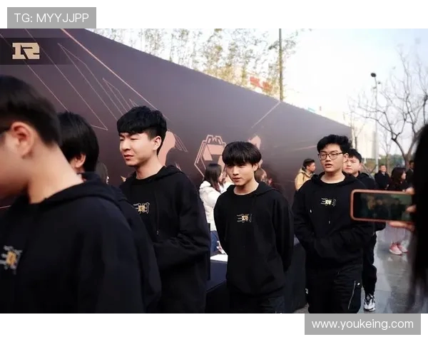 英雄联盟深度解析RNG战队的战术转型与成功之路