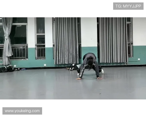 赛后复盘上海街舞队与北京街舞队的精彩对决与状态分析